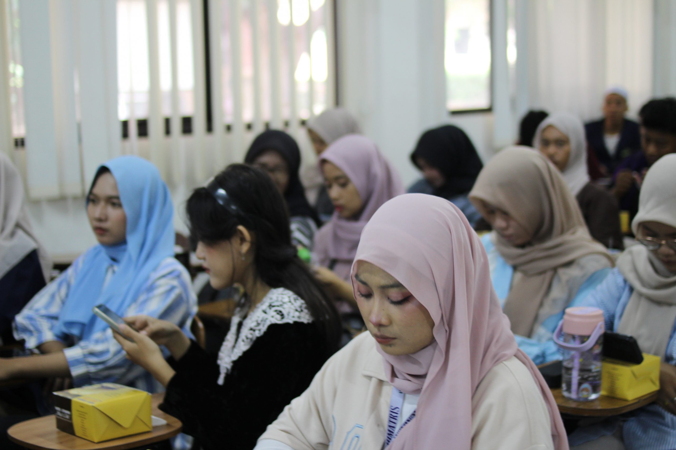BPJS Kesehatan Bekerjasama dengan Universitas Islam 45 untuk Edukasi Mahasiswa tentang Program Jaminan Kesehatan Nasional (25) BPJS Kesehatan Bekerjasama dengan Universitas Islam 45 untuk Edukasi Mahasiswa tentang Program Jaminan Kesehatan Nasional (25)
