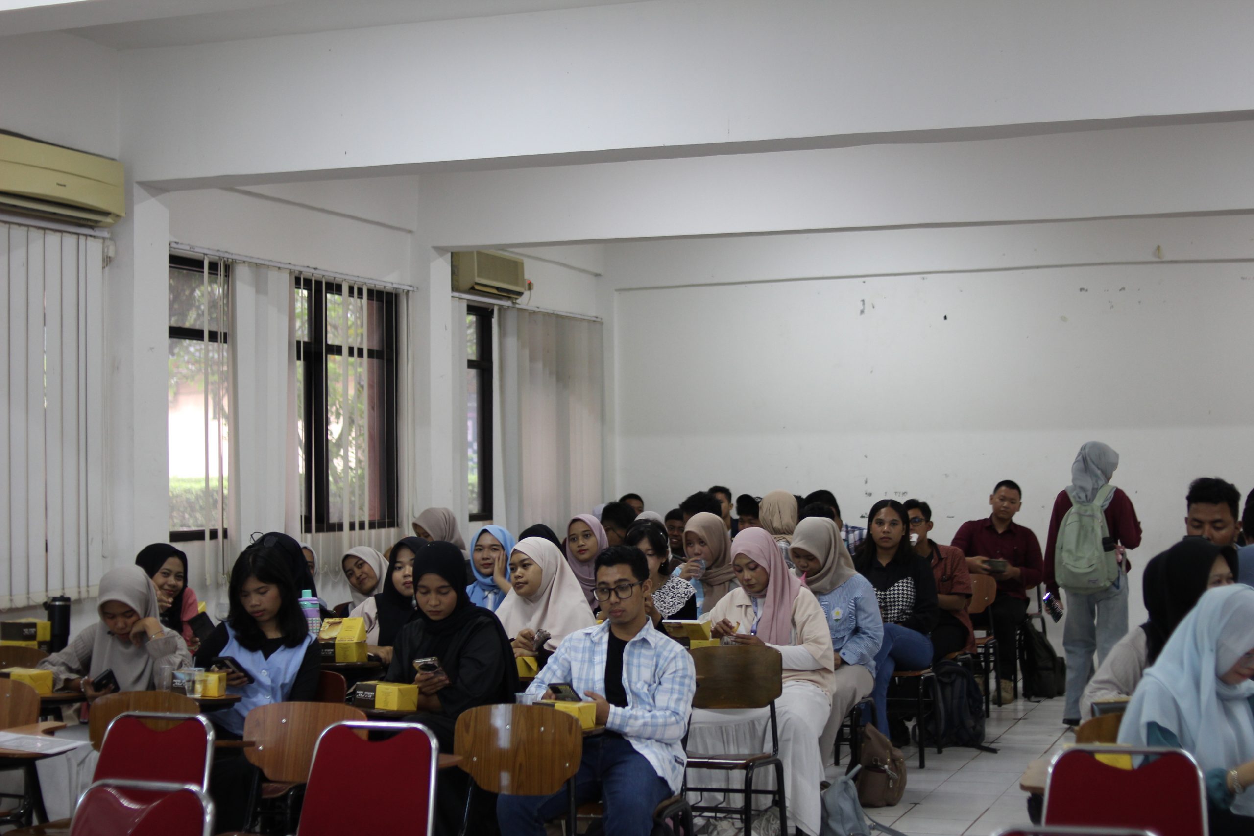 BPJS Kesehatan Bekerjasama dengan Universitas Islam 45 untuk Edukasi Mahasiswa tentang Program Jaminan Kesehatan Nasional (36) BPJS Kesehatan Bekerjasama dengan Universitas Islam 45 untuk Edukasi Mahasiswa tentang Program Jaminan Kesehatan Nasional (36)