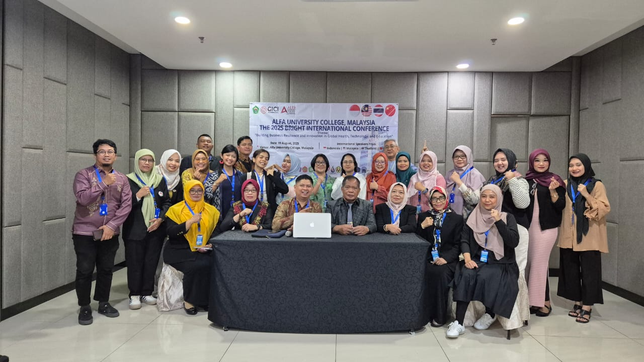 Foto-Bersama-Kegiatan-International-Conference Foto-Bersama-Kegiatan-International-Conference