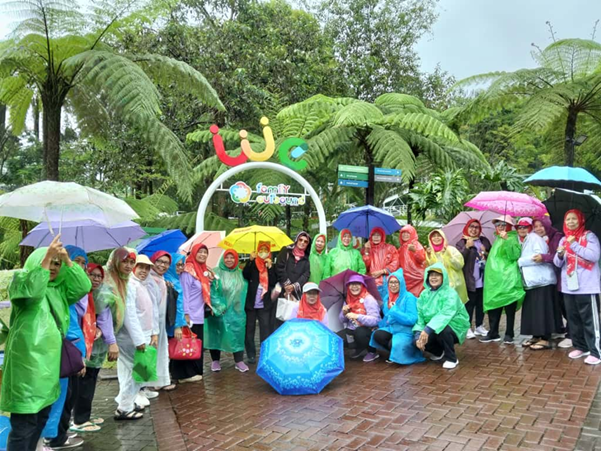 Pelepasan Sekolah Lansia Bersinar Kecamatan Bekasi Selatan Standar 2 Wujud Kebahagiaan dan Semangat Belajar di Usia Emas (1)